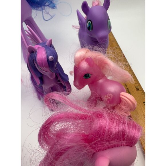 My Little Pony Figurine Lot - 7 Pieces - Various Colors & Characters - Picture 5 of 8